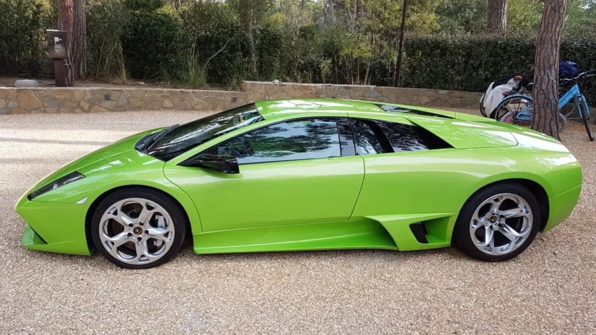 Суперкар Lamborghini Murcielago, который за 14 лет проехал всего 6200 километров, продают в России