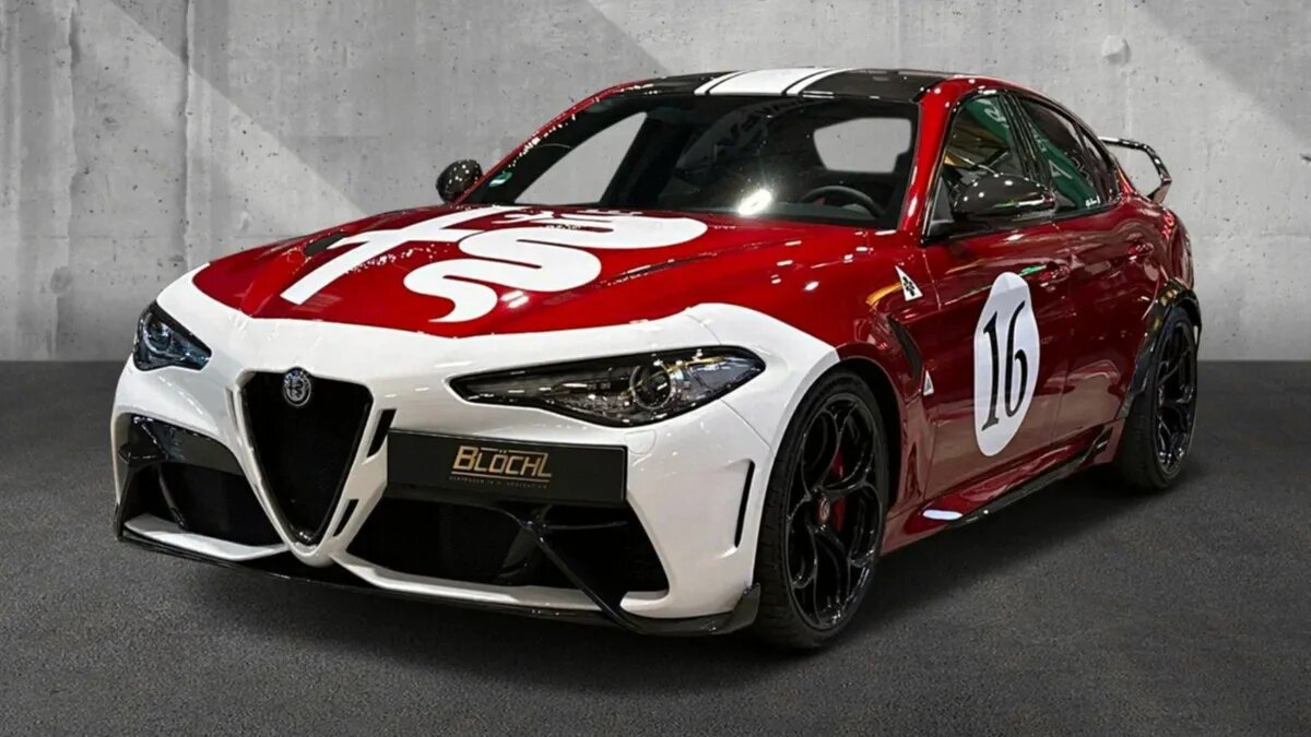 Самую дорогую Alfa Romeo продают на Авто.ру: это одна из 500 Giulia GTAm с 540-сильным мотором