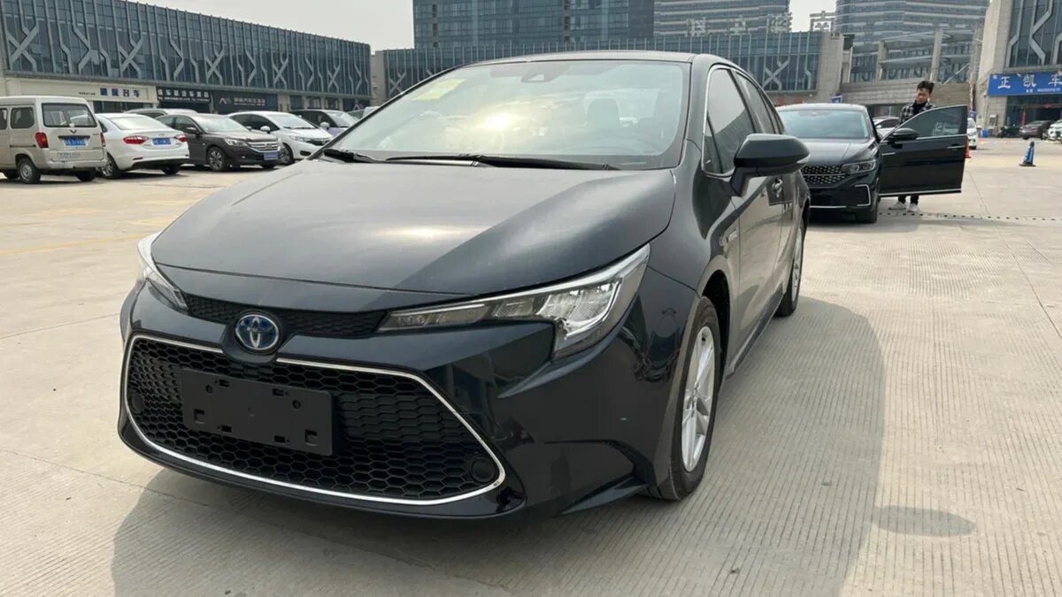 В продаже на Авто.ру появился седан Toyota Levin из Китая