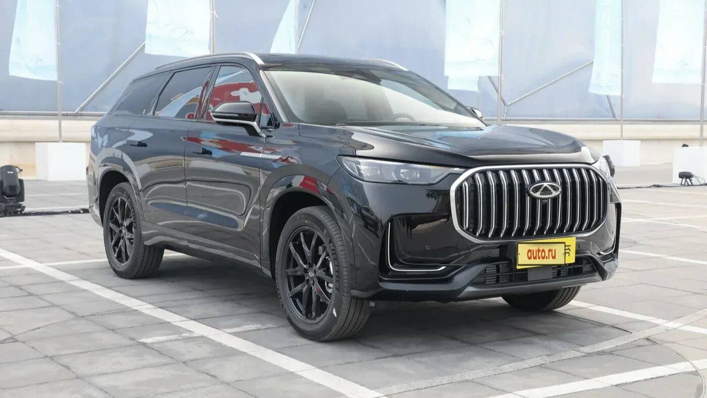 В России появился в продаже большой кроссовер Chery Tiggo 9, который официально в страну не поставляется
