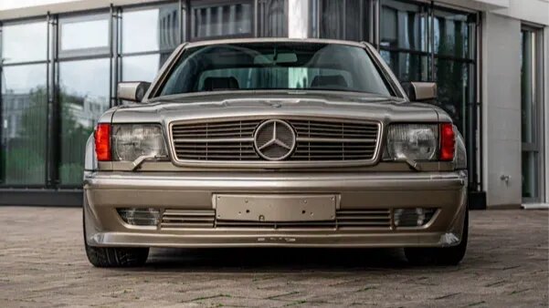 Редчайший Mercedes-Benz 560 SEC от AMG продают на Авто.ру за 85 миллионов рублей