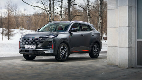 Первый тест яркого, но удобного кроссовера Changan CS55PLUS