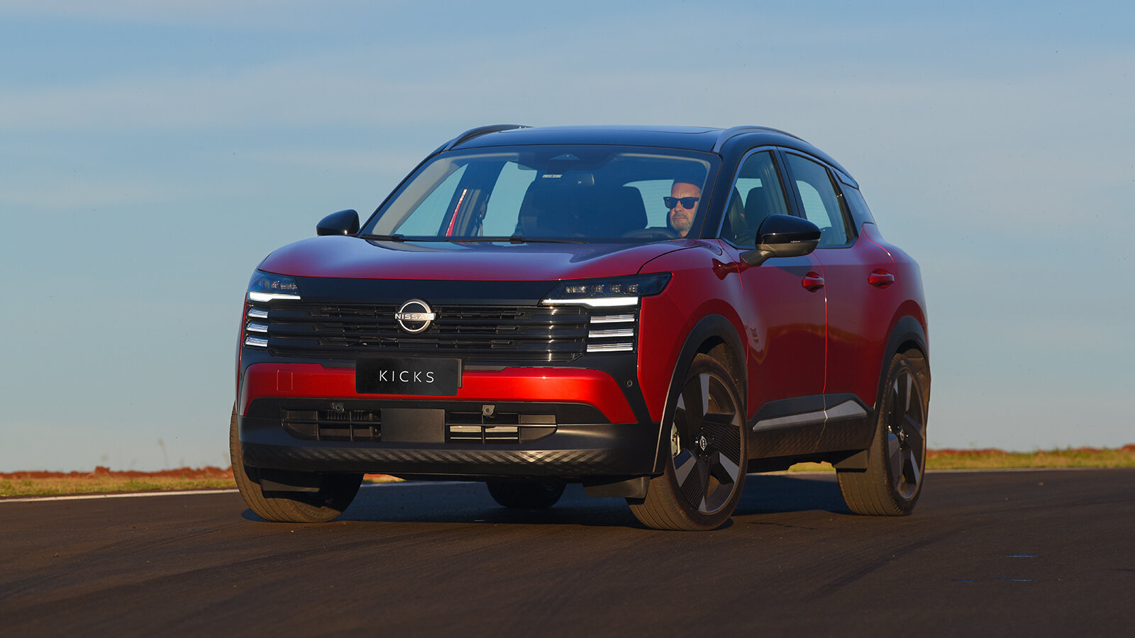 Новый Nissan Kicks получил литровую «турботройку» и сменил вариатор на «робот»