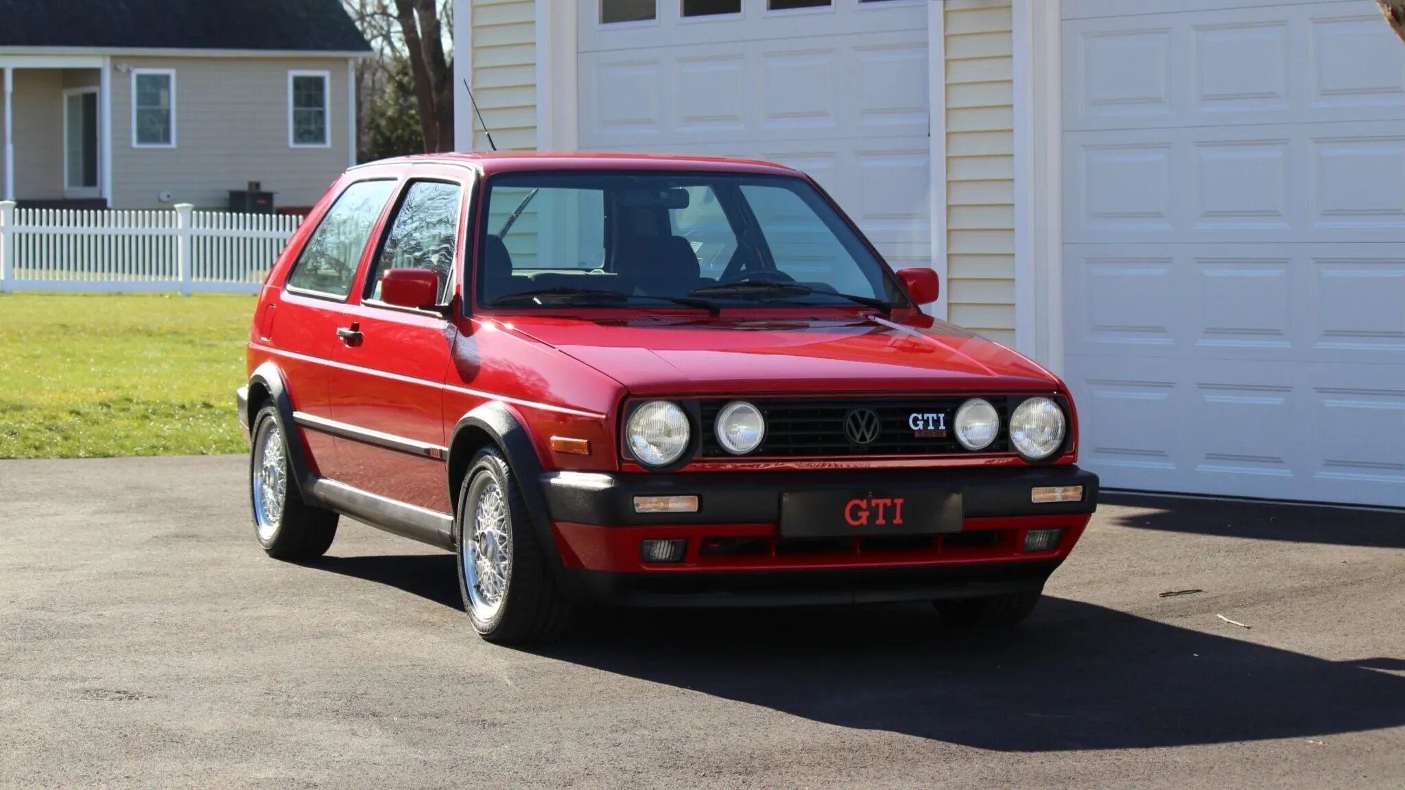 Старый VW Golf ушёл с молотка за стоимость двух новых Мерседесов