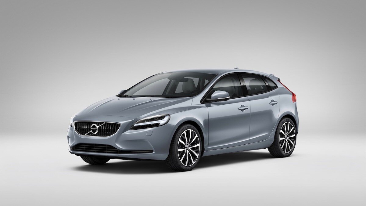 Volvo V40 заменят купе-кроссовером