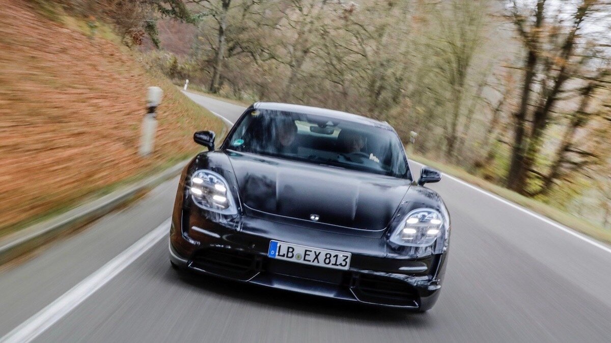 Инженеры Porsche рассказали, как испытывали свой первый электрокар