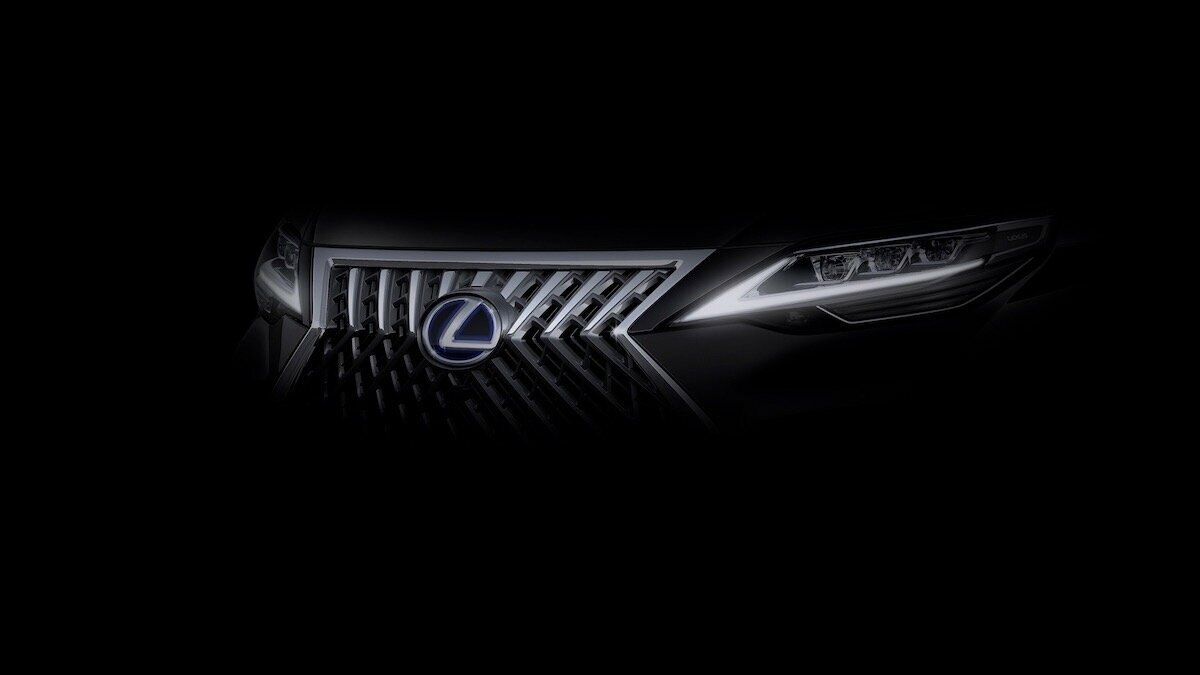Минивэн Lexus показали на тизере