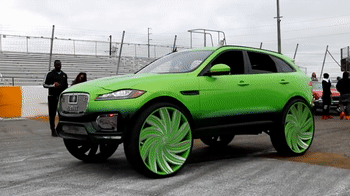 В США построили самый дикий Jaguar F-Pace