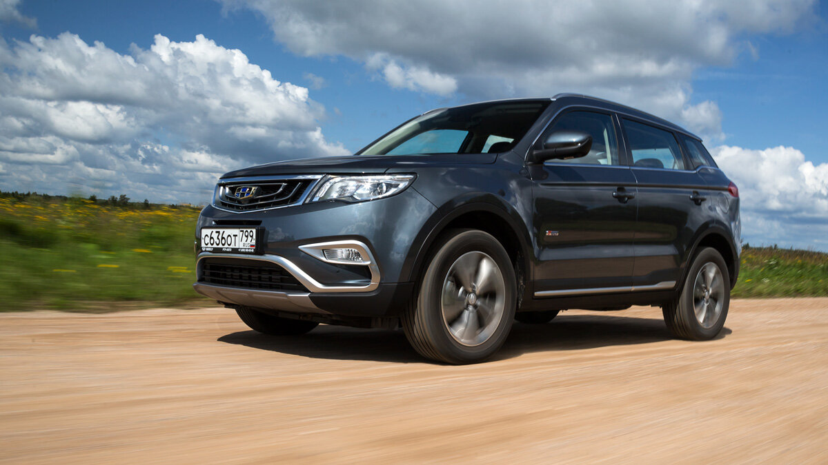 Названа стоимость кроссовера Geely Atlas с Яндекс.Авто