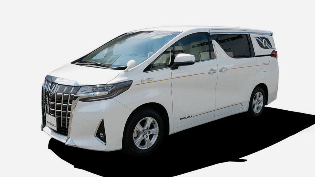 Из Toyota Alphard сделали катафалк