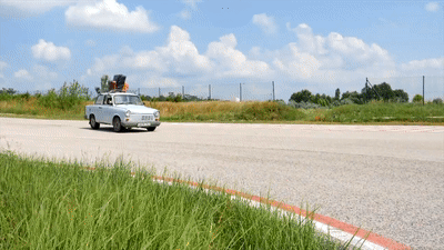 Пластиковый Trabant тоже может дрифтить! Несмотря на передний привод
