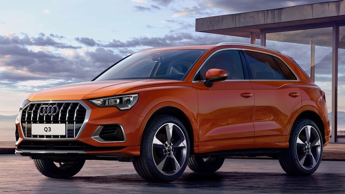 Новый Audi Q3 оказался в России дороже BMW X1