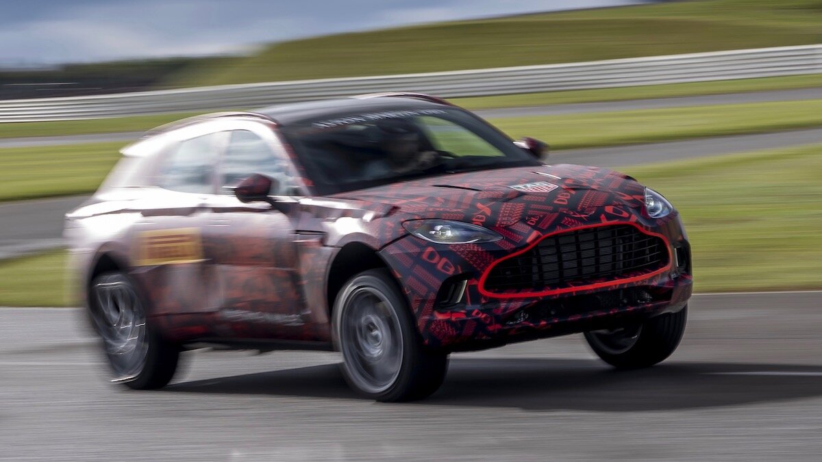 Первый кроссовер Aston Martin собрал кассу в России до премьеры