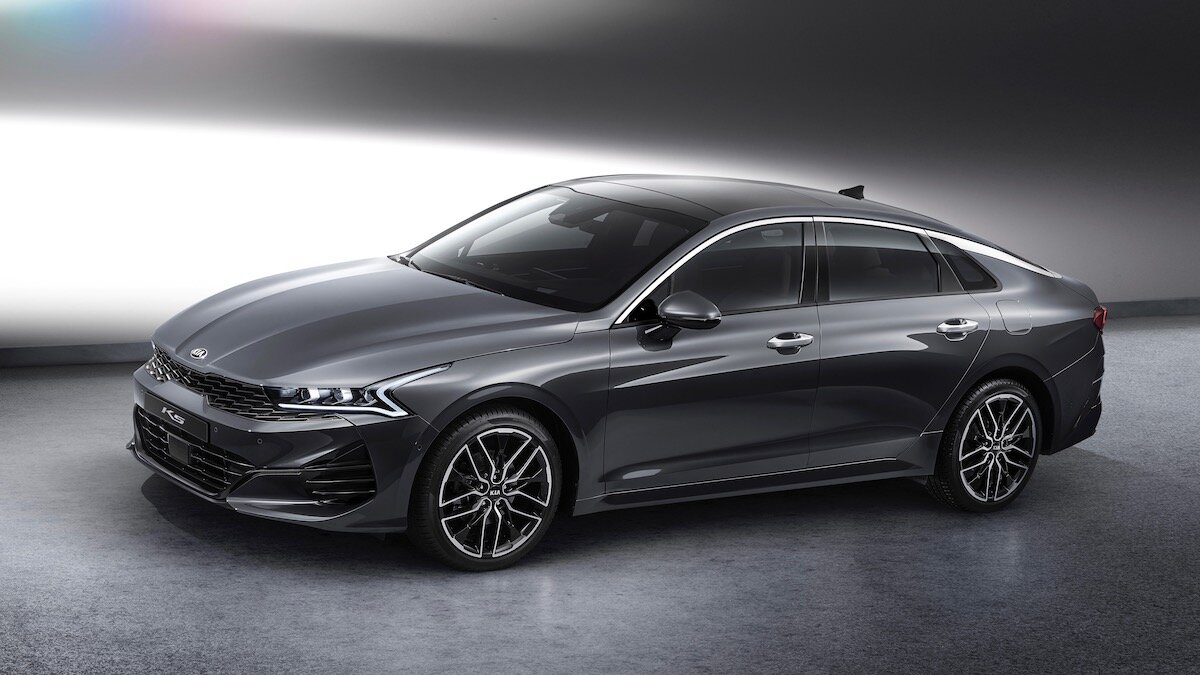 Представлена новая Kia Optima. Но только снаружи