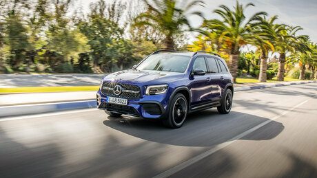 Мощнее — не значит лучше: тест (не)однозначного Mercedes-Benz GLB