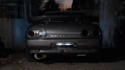 Старый Nissan Skyline оснастили крутой трёхмерной оптикой