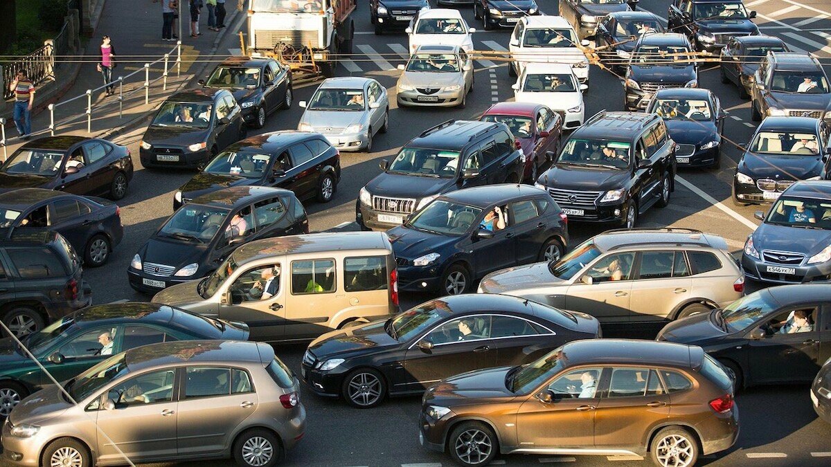 Пробки из-за пропусков в Москве, Hyundai Tucson с сервисами Яндекса и другие новости за ночь