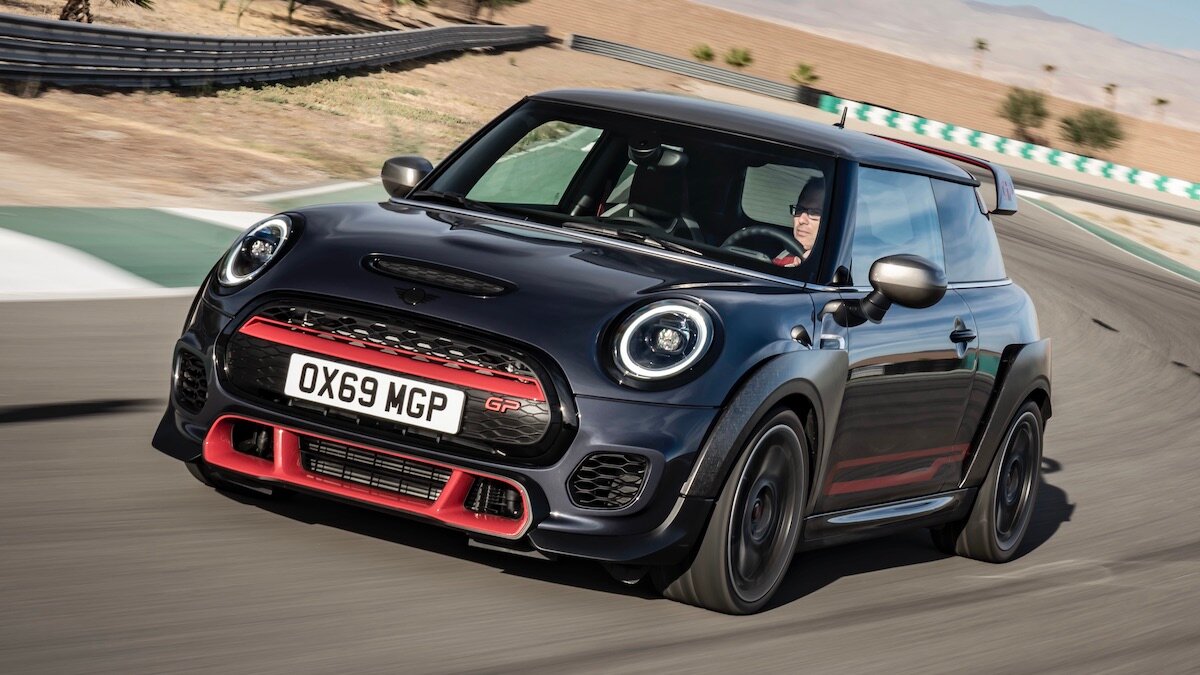 Российскую квоту самых быстрых MINI раскупили за 24 часа