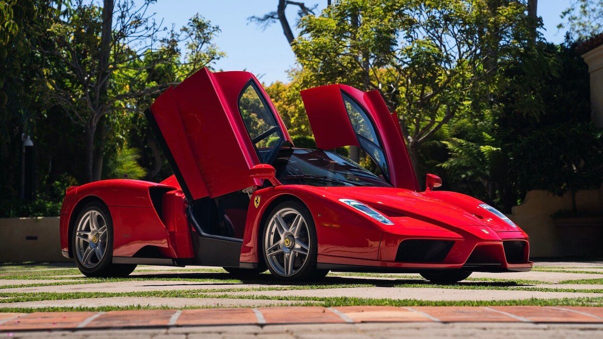 Самым дорогим автомобилем онлайн-аукциона в истории стал Ferrari Enzo