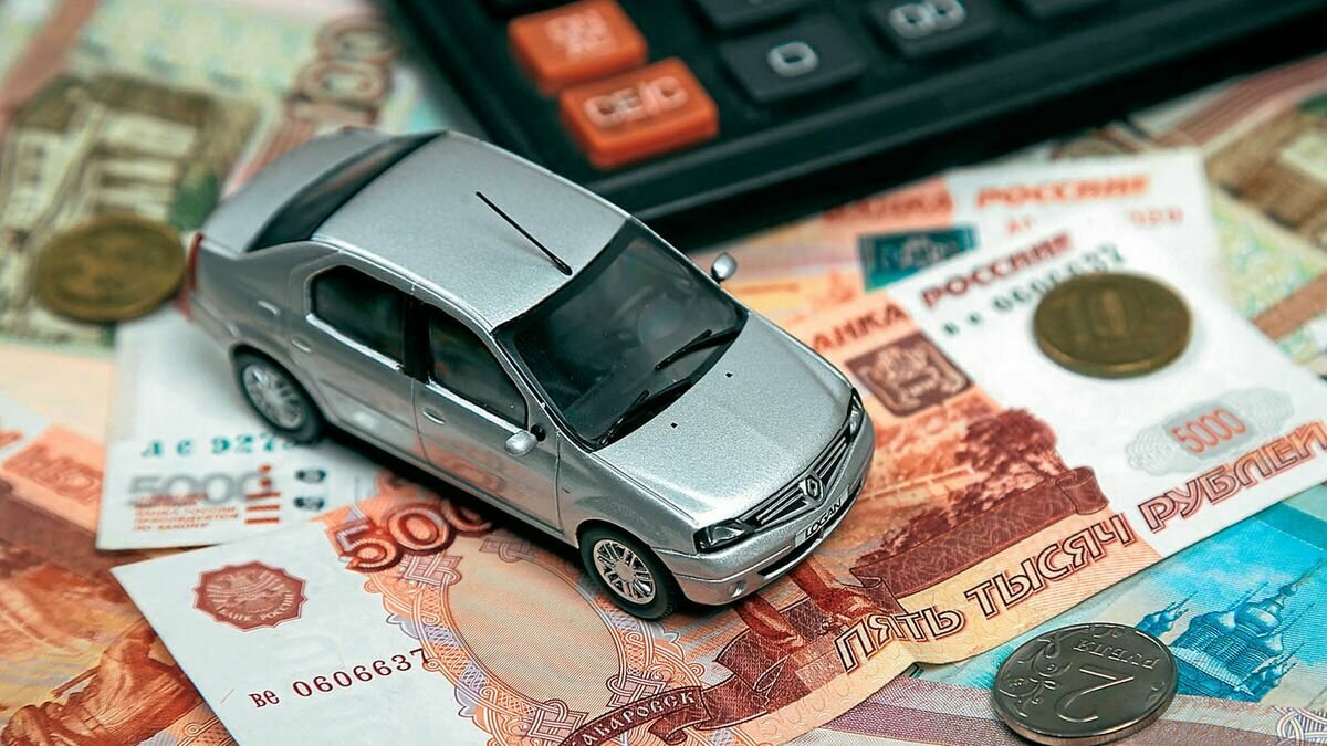 Депутат предложил способ снижения транспортного налога