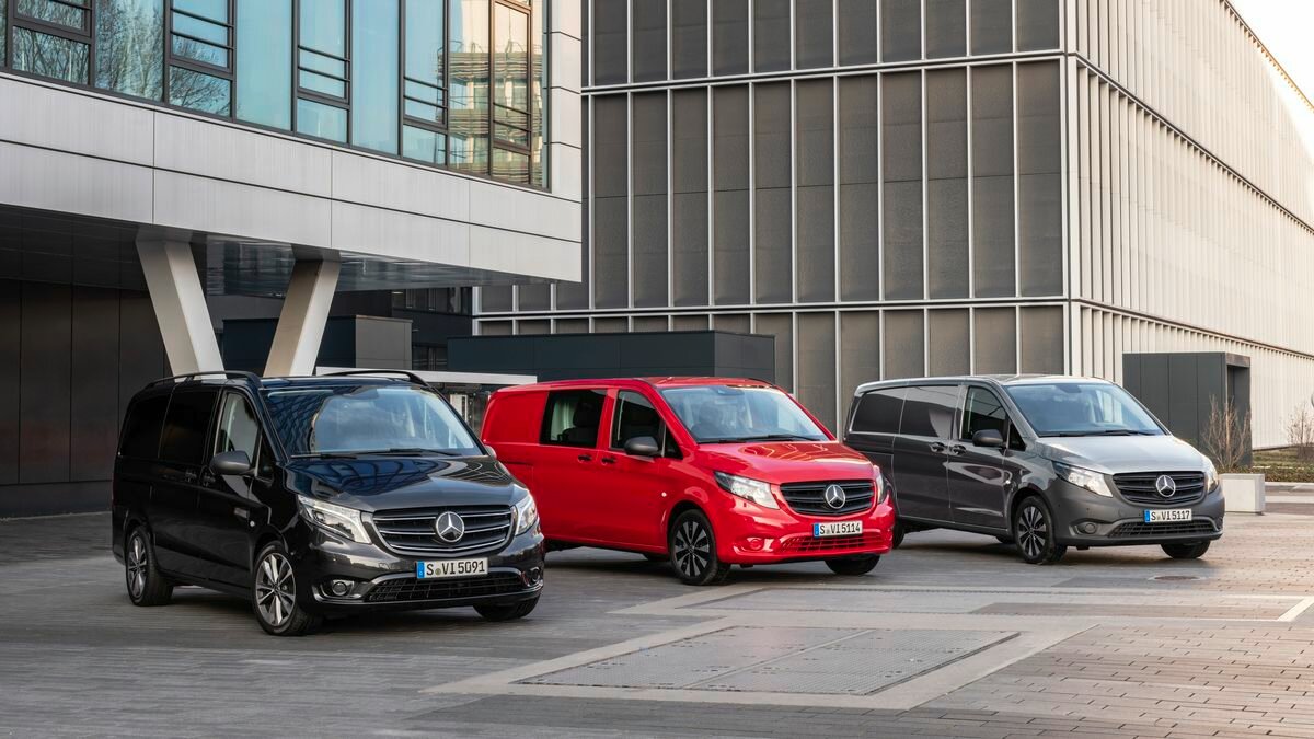 Дороже, но беднее: Mercedes-Benz назвал российские цены на обновлённый Vito