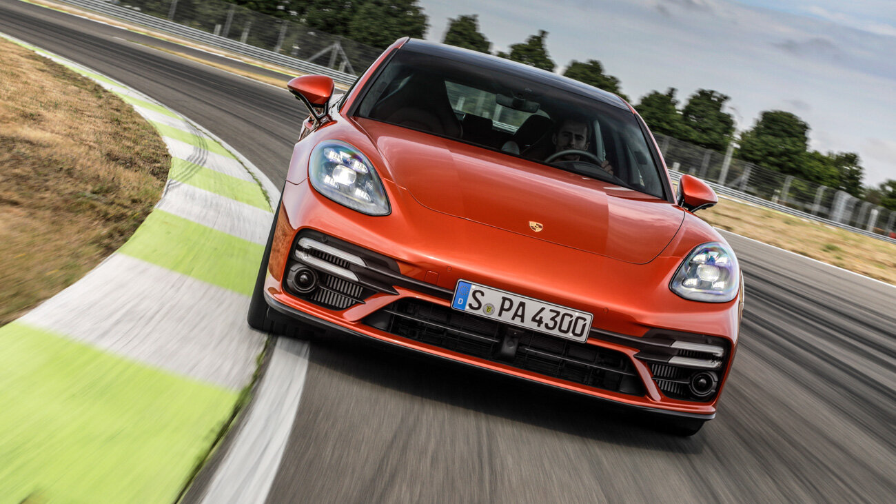 Porsche Panamera станет ещё мощнее: к выходу готовится очередной супергибрид