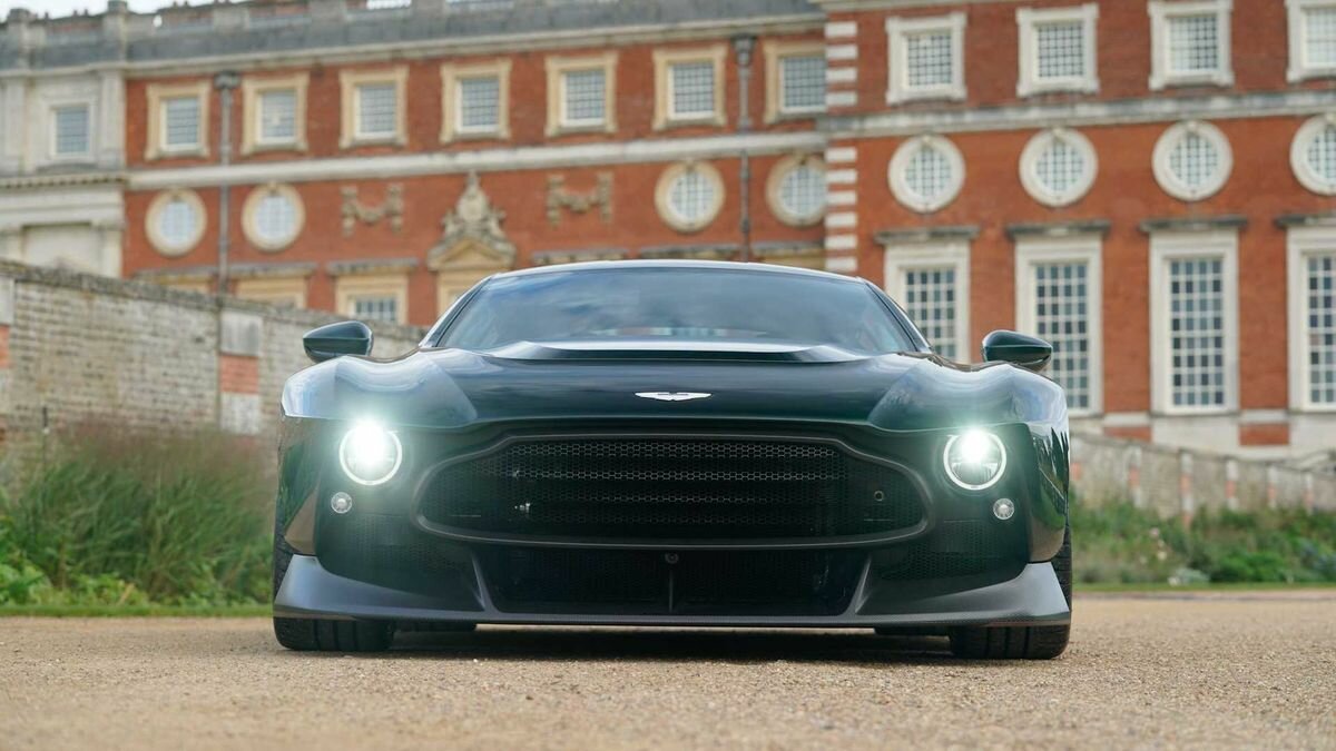 Фары уникального суперкара Aston Martin можно купить в интернете. За 600 долларов