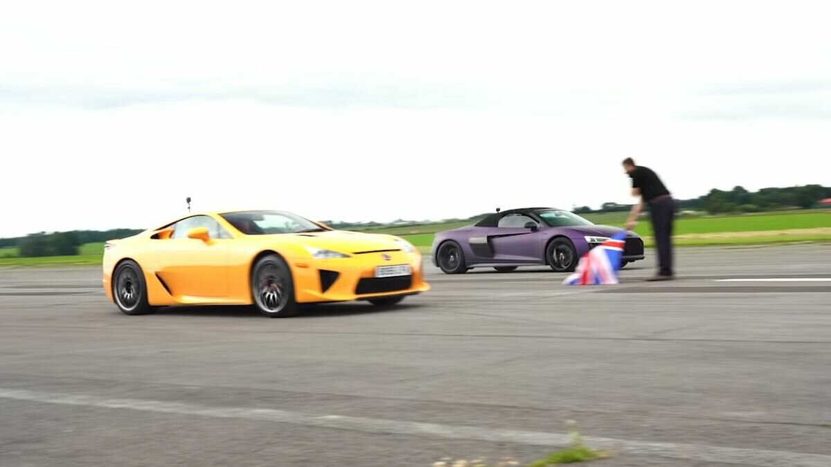 Громкая битва атмосферных V10: Lexus LFA против Audi R8