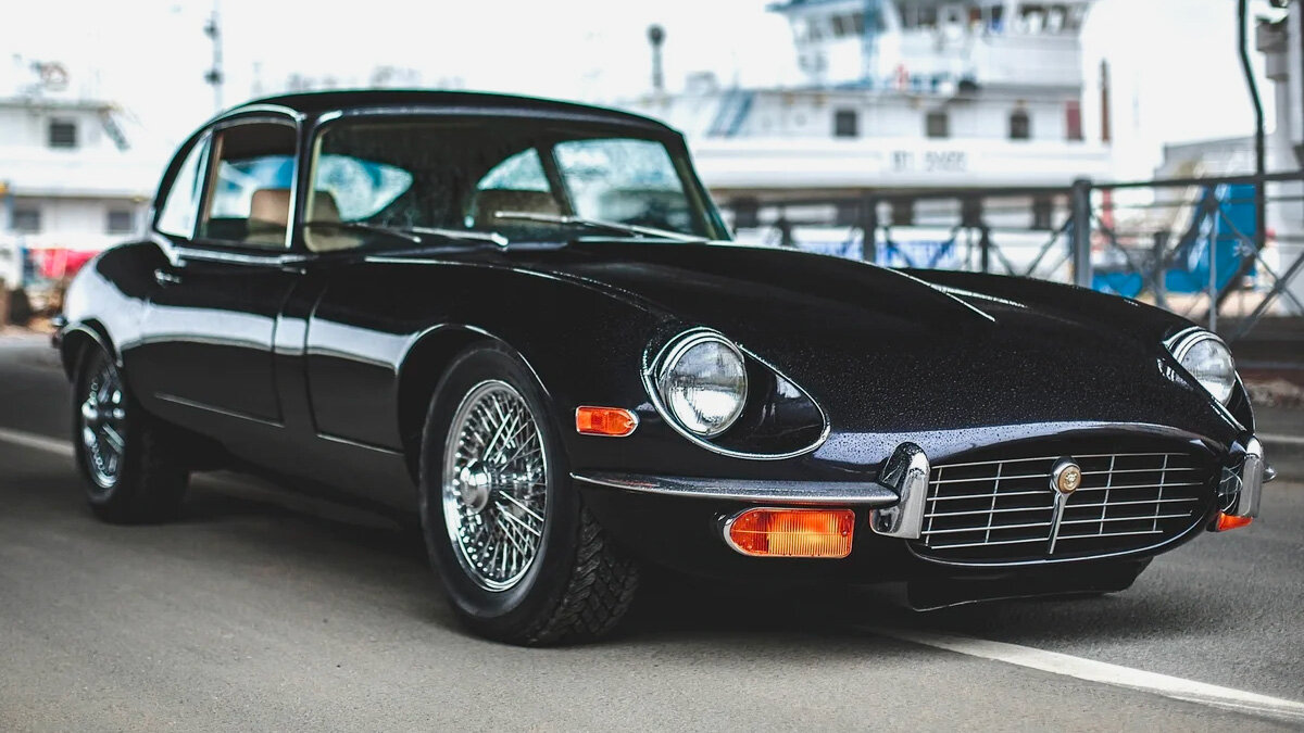 На Авто.ру продаётся Jaguar E-type как у Брижит Бардо — всего за 9,8 миллиона рублей