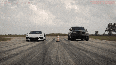 Прокачанный Grand Cherokee Trackhawk выставили в дрэге против Chevrolet Corvette