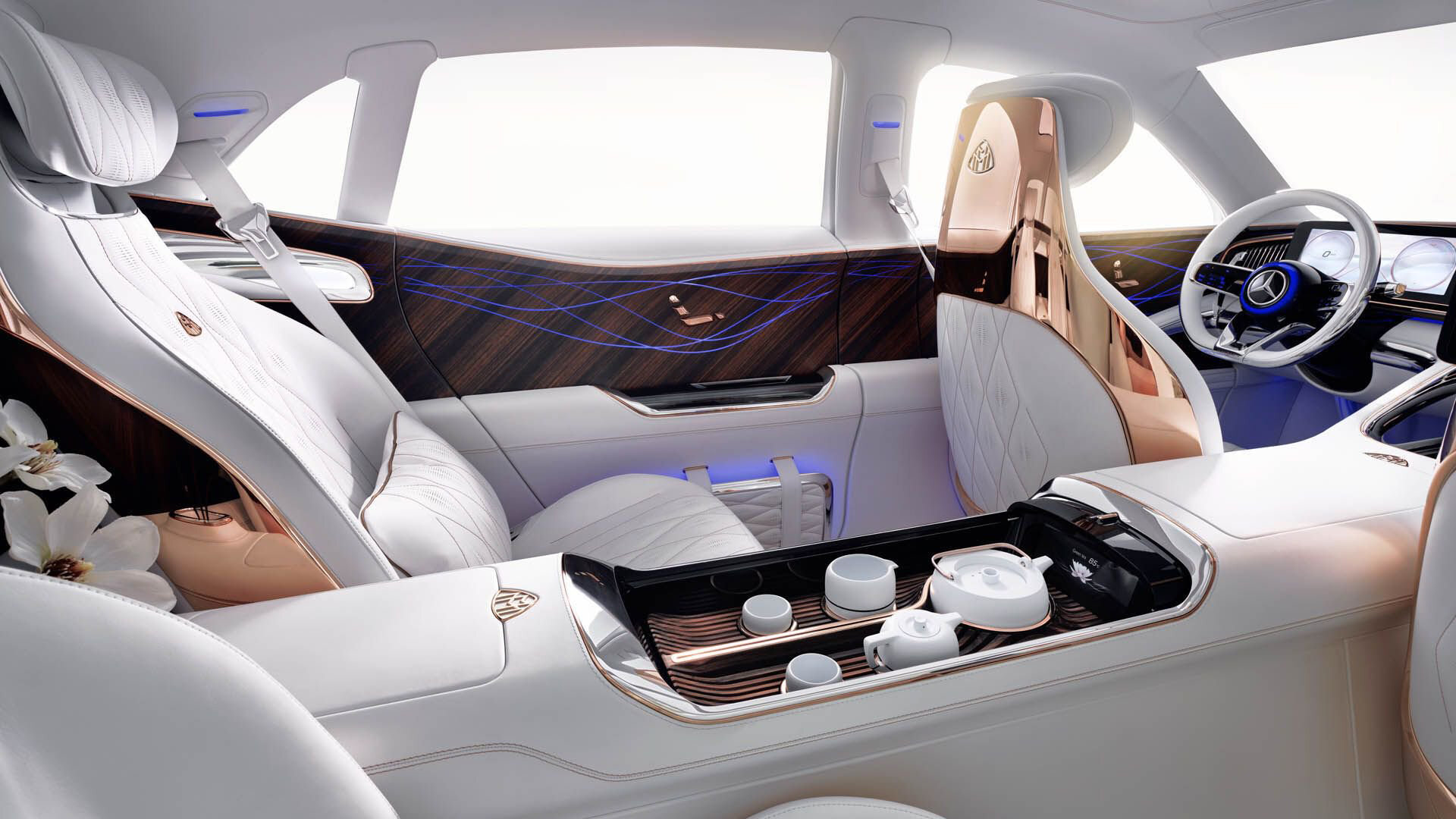 10 самых продаваемых премиальных автомобилей августа