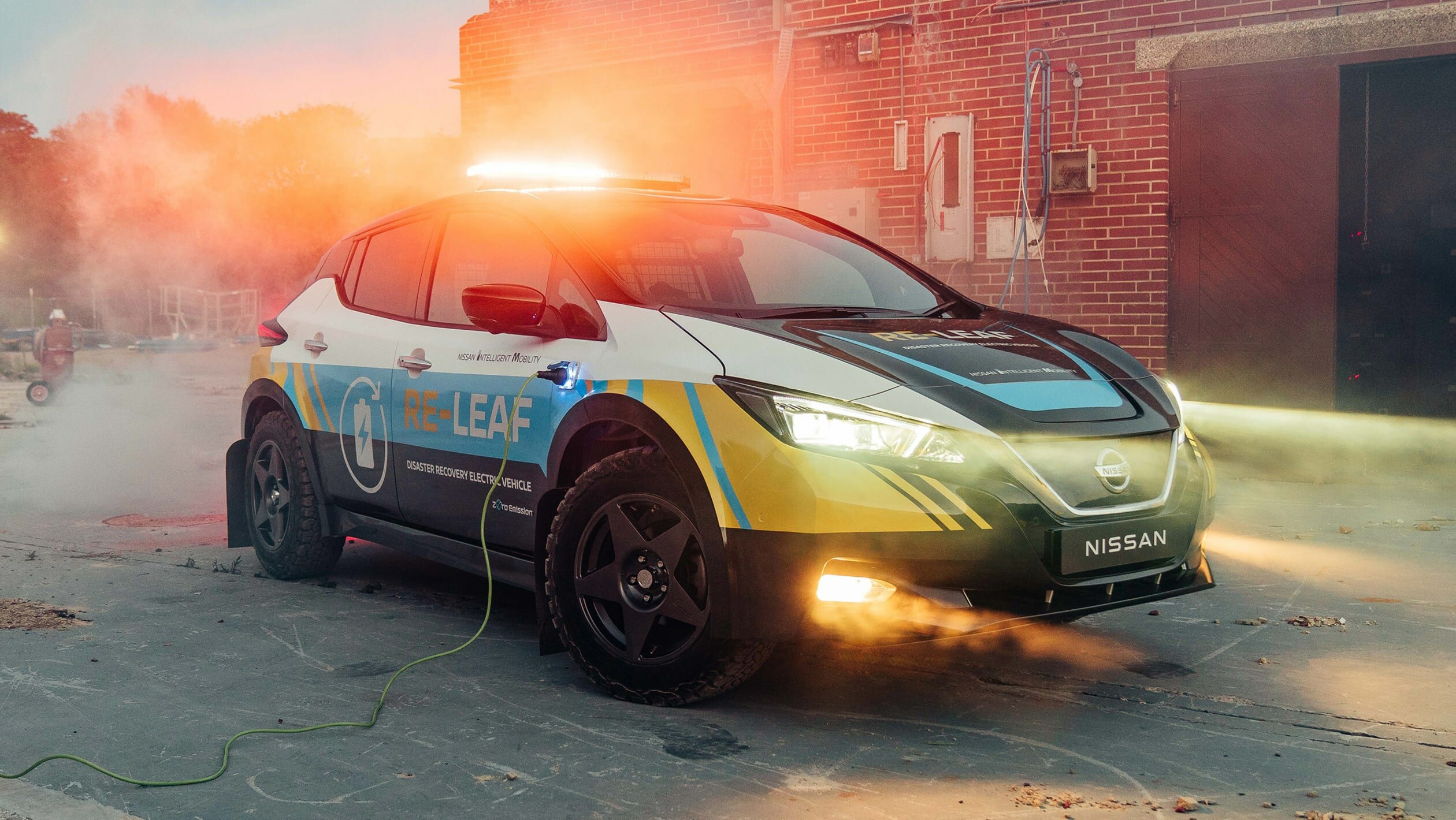 Марка Nissan превратила электромобиль Leaf в «батарейку для катастроф»