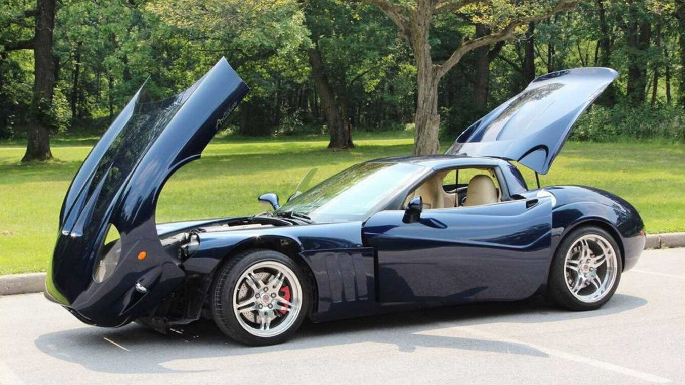 На продажу выставлен Chevrolet Corvette C6 с необычным кузовом. Таких в мире больше нет