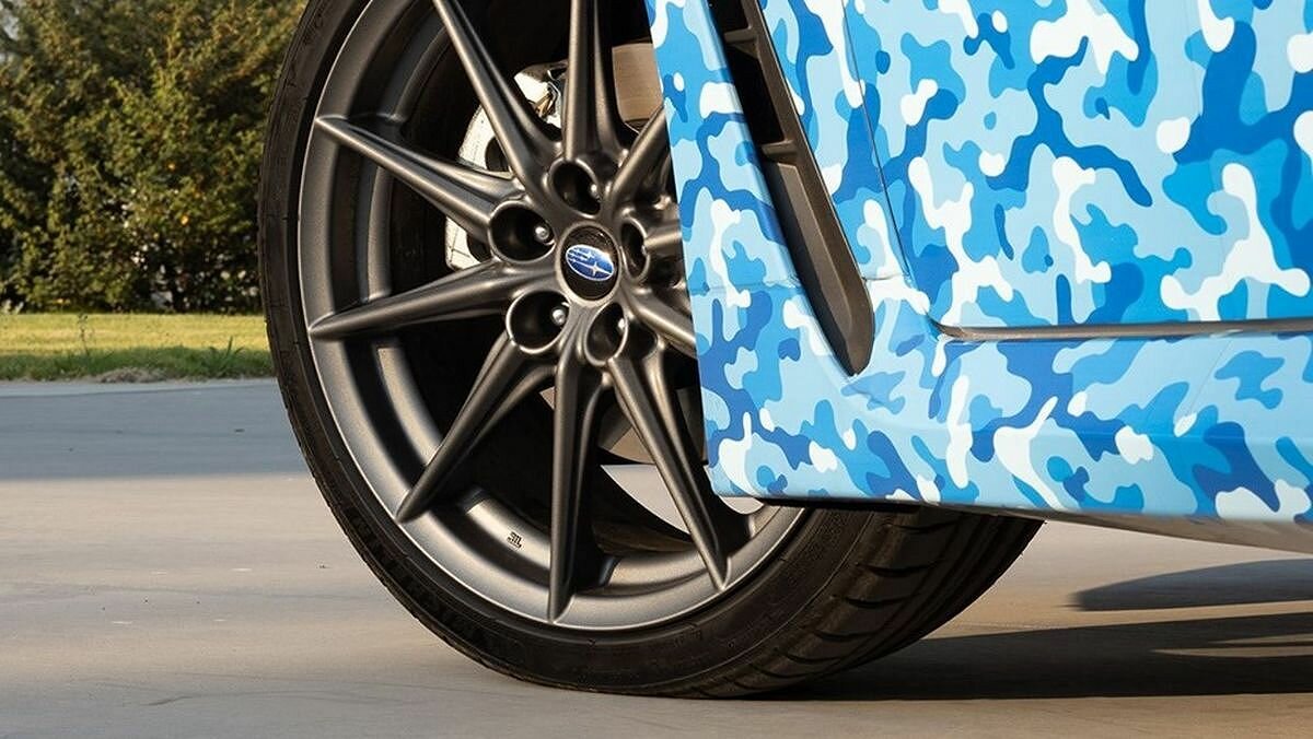 Новый спорткар Subaru BRZ: опубликовано первое фото
