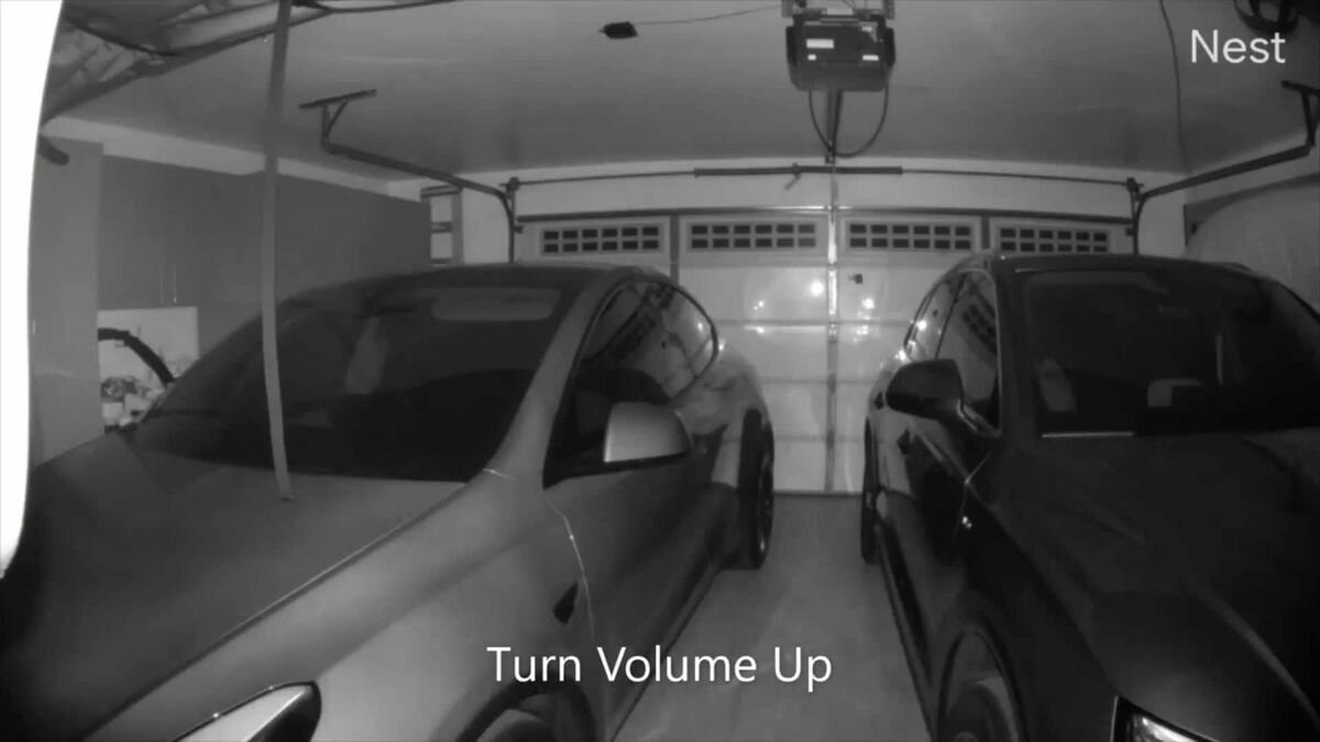 Рассыпалось на кусочки: видео трескающегося стекла в Tesla, стоящей в гараже