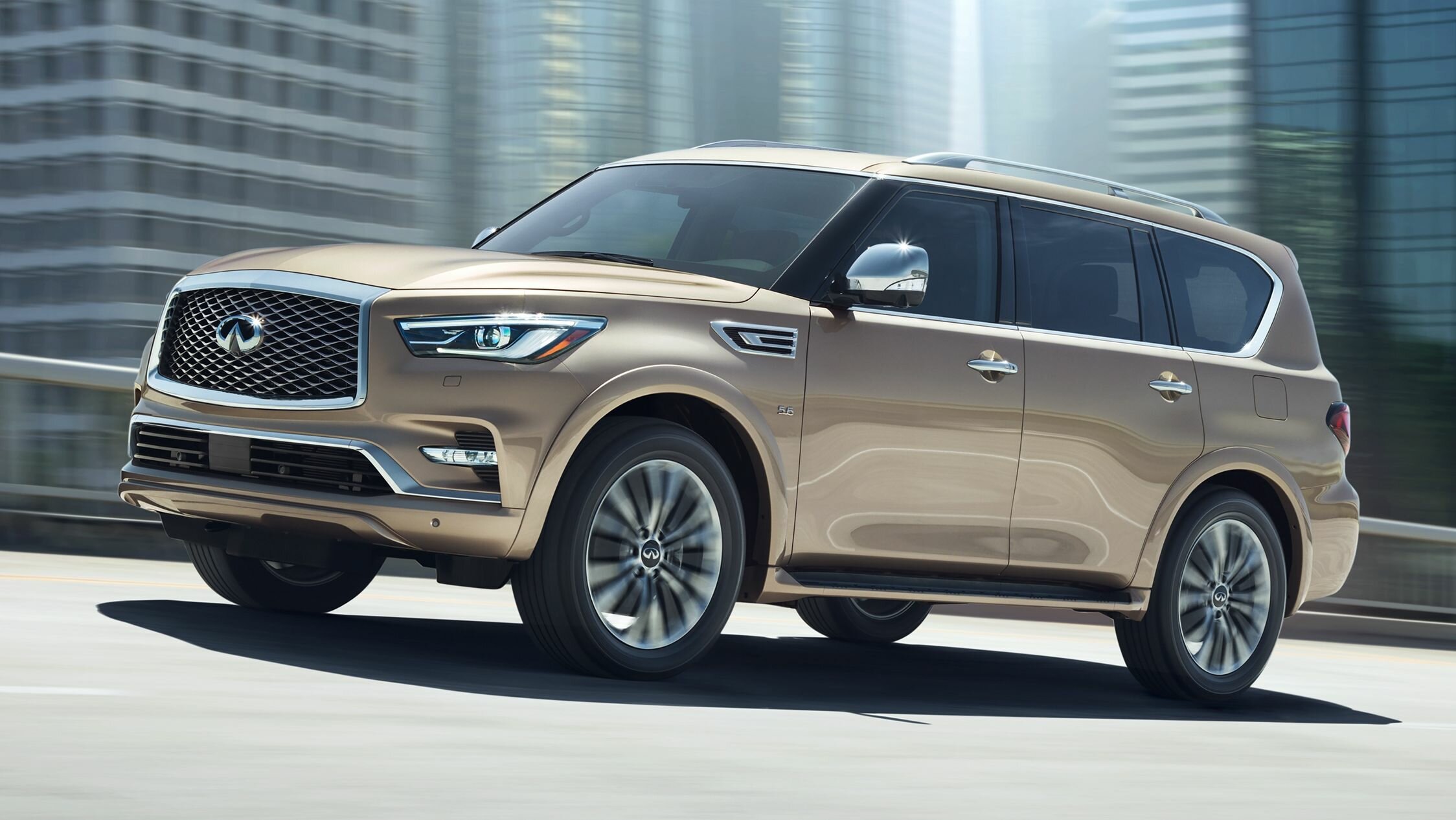 Стали известны цены обновлённого внедорожника Infiniti QX80 в России