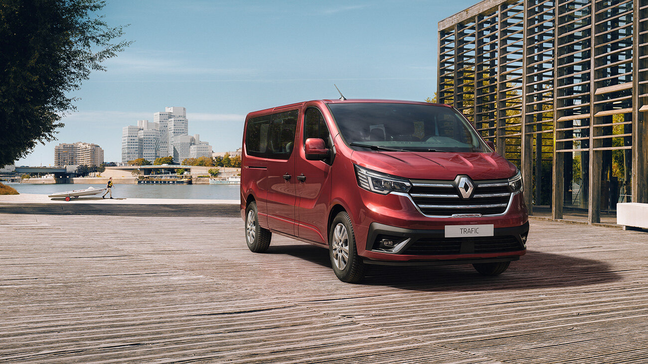 Минивэн Renault Trafic обновился: светодиодные фары и сенсорная мультимедийка EasyLink