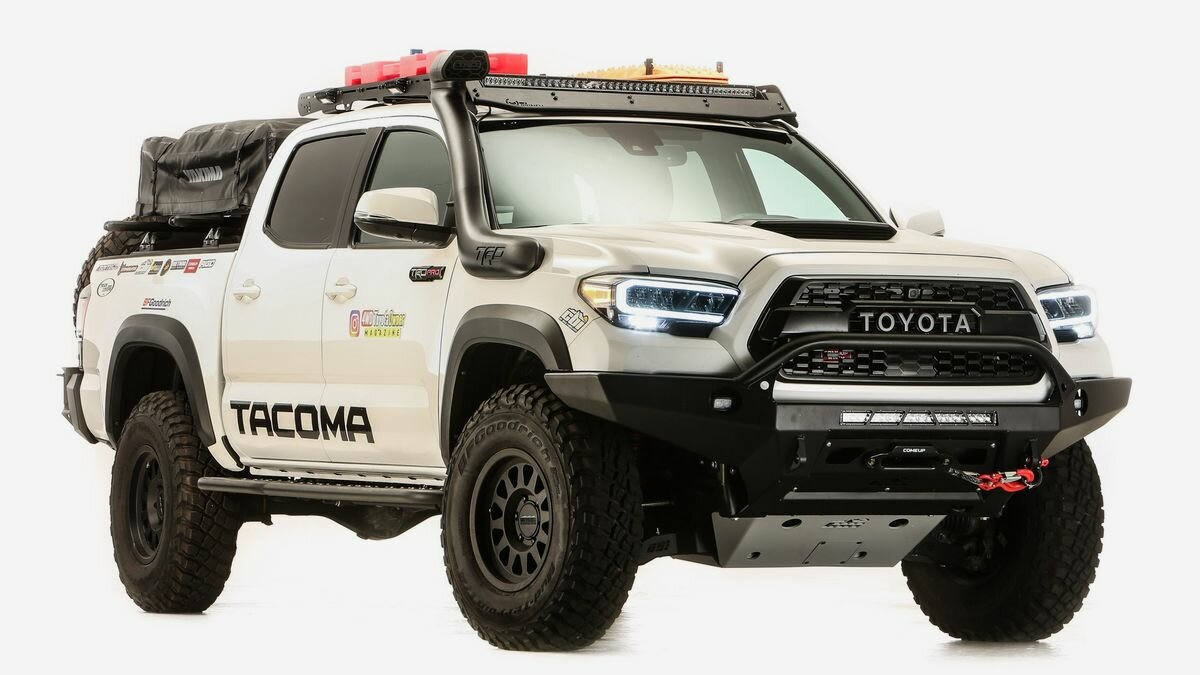 Toyota показала экстремальный пикап Tacoma для любителей путешествий