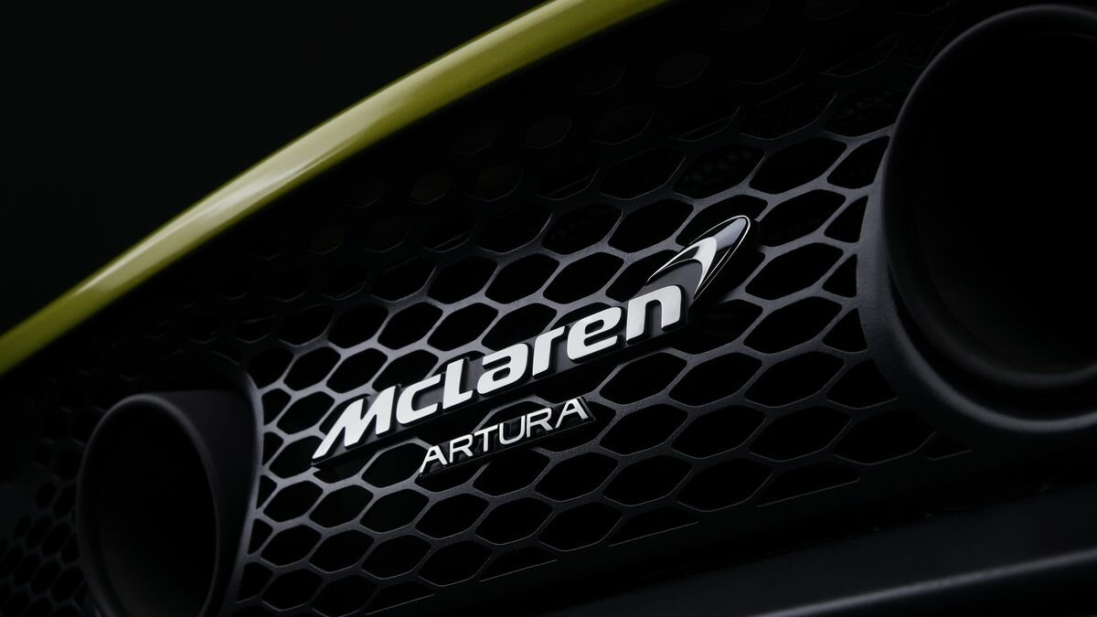 Компания McLaren анонсировала новый суперкар под названием Artura