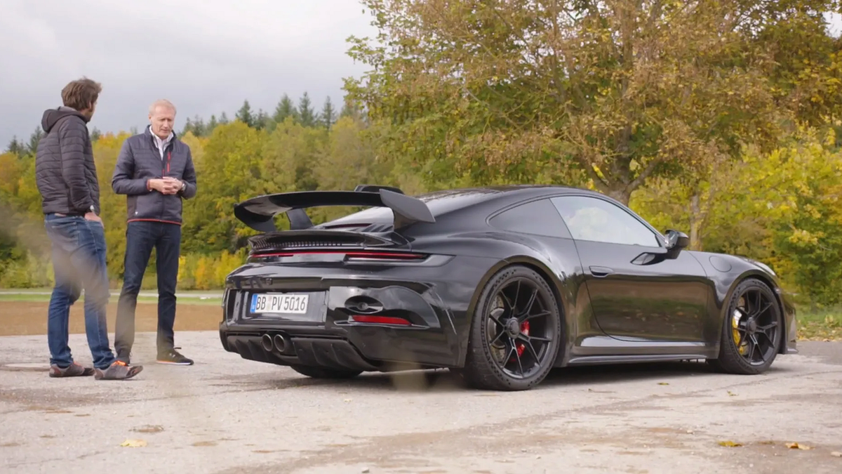 Новый Porsche 911 GT3 впервые показали на видео. Возможно, он без МакФерсона