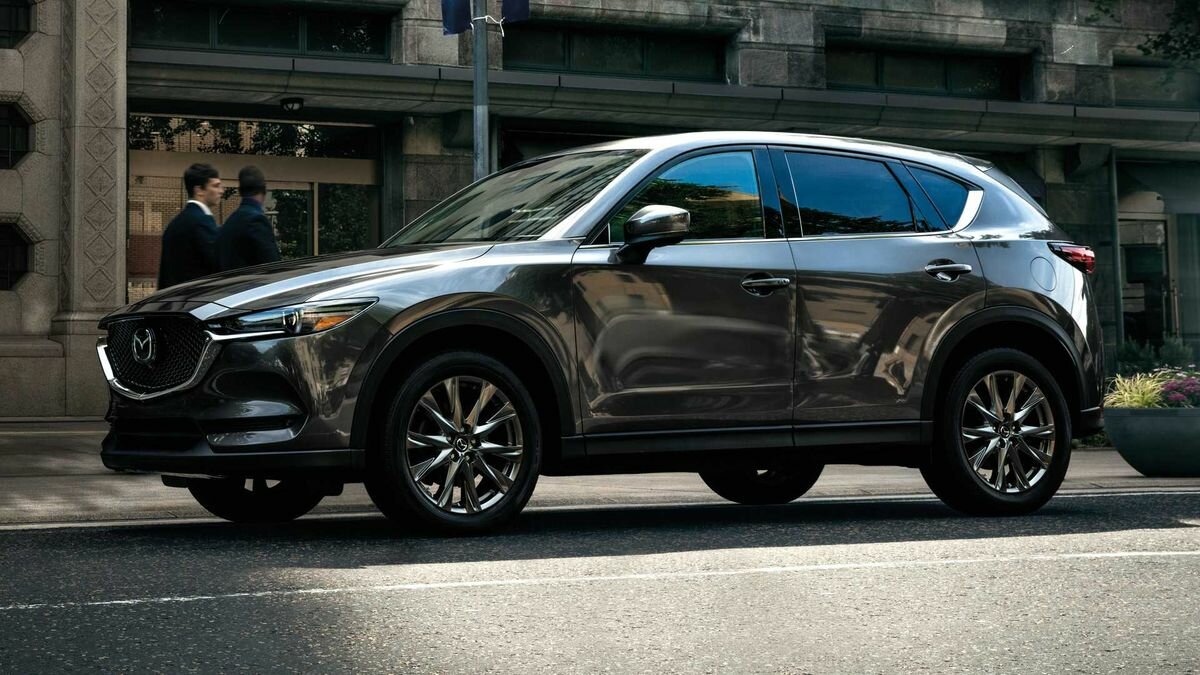 Mazda CX-5 превратится в купеобразный кроссовер с шестицилиндровыми моторами