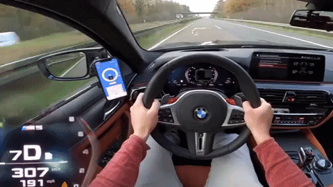 Видео: BMW M5 Competition разгоняется на автобане до 310 км/ч