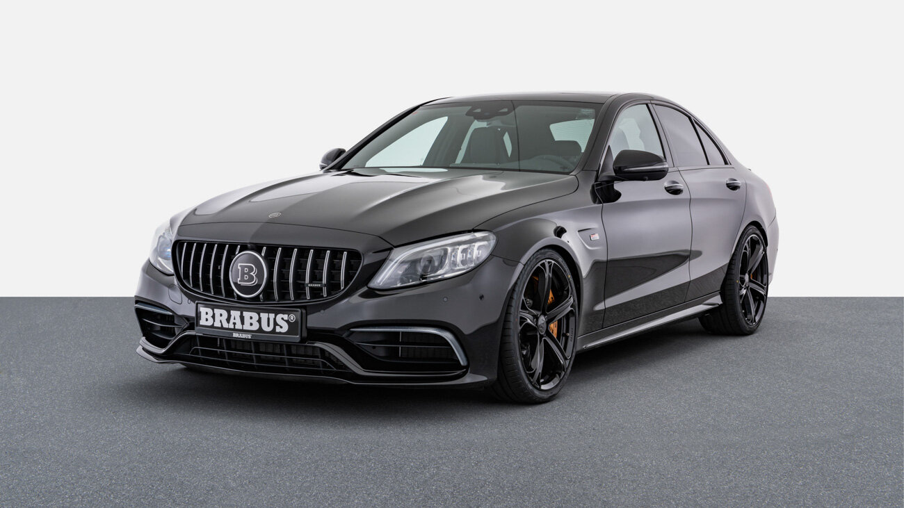 Очень злой Mercedes-Benz C-класса от Brabus продают с пробегом за 14 млн рублей