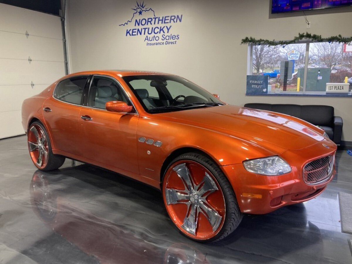 На продажу выставлен эксклюзивный Maserati Quattroporte на 26-дюймовых дисках. Недорого