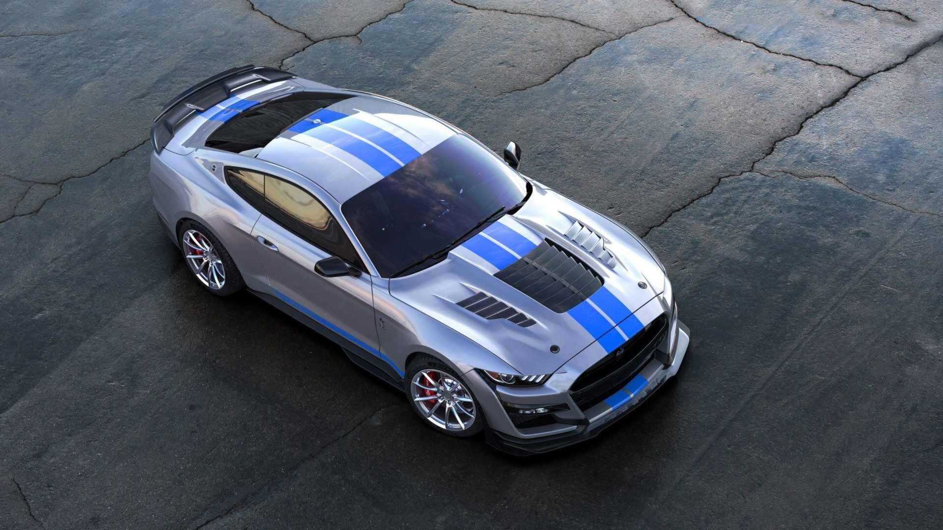 Новый Ford Mustang решили представить на полгода раньше