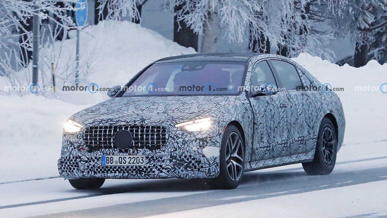 700-сильный супергибрид Mercedes-AMG S 63 e замечен на тестах