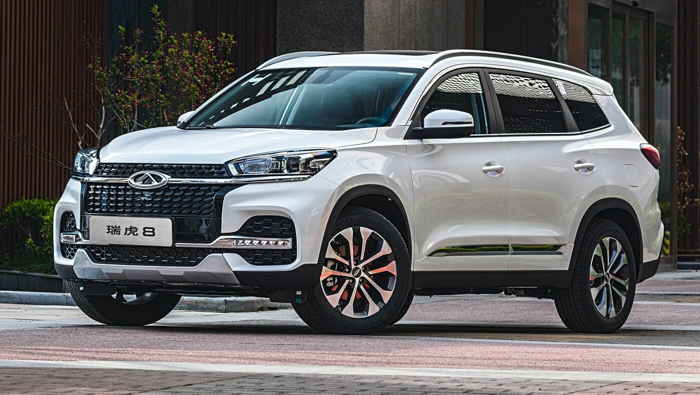 У российского Chery Tiggo 8 появился компактный мотор, но цена не изменилась