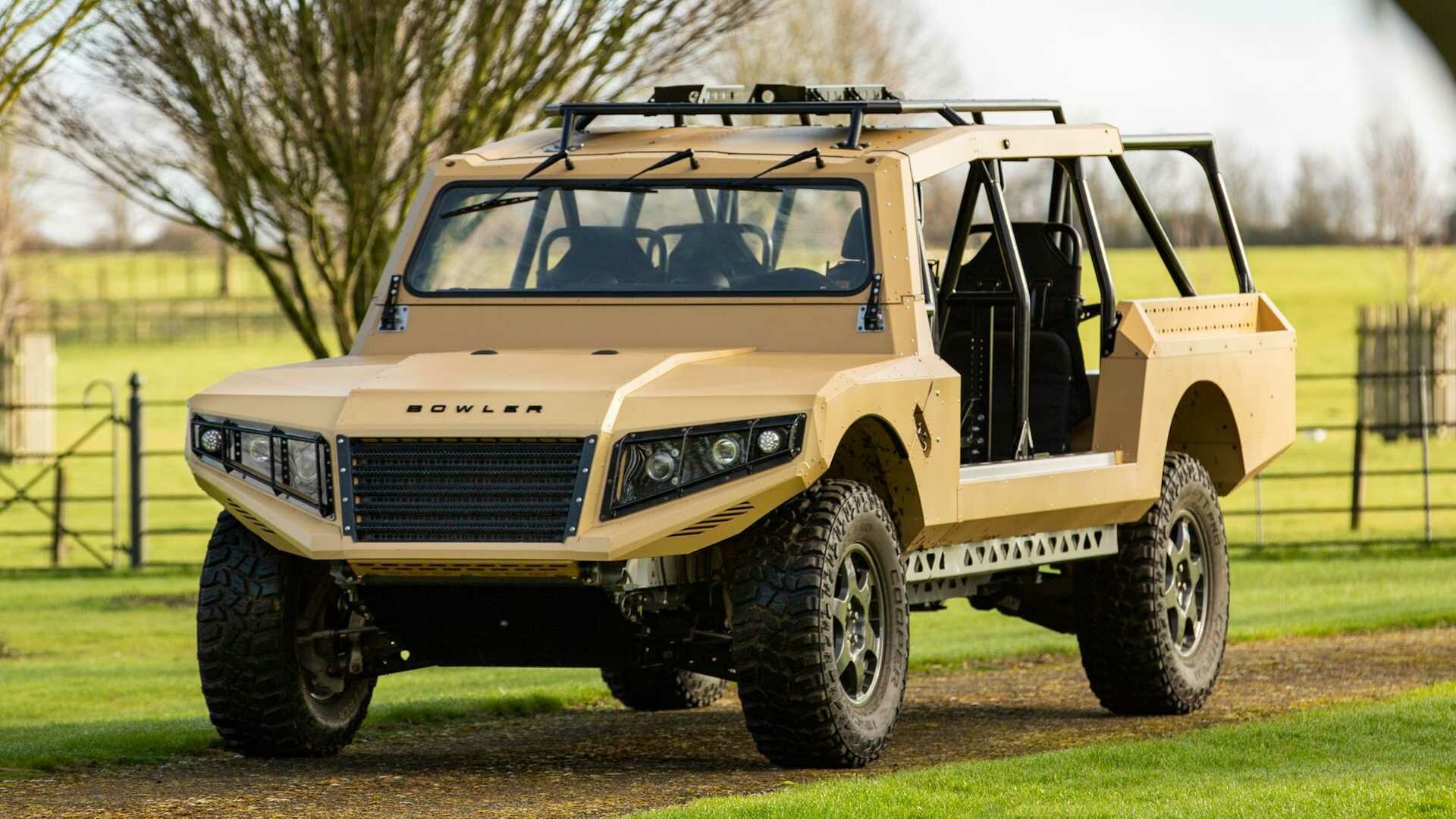 На продажу выставили военный внедорожник Bowler, на котором нельзя ездить по улицам