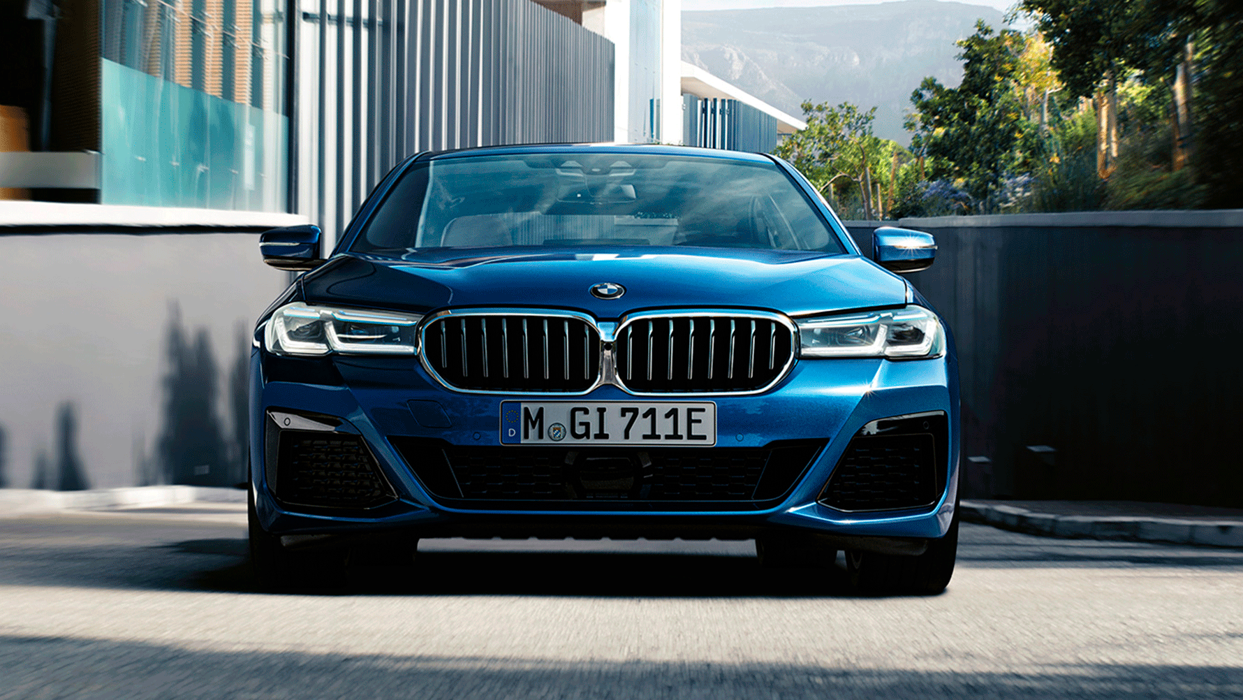 10 самых популярных новых премиальных автомобилей февраля 2021 года