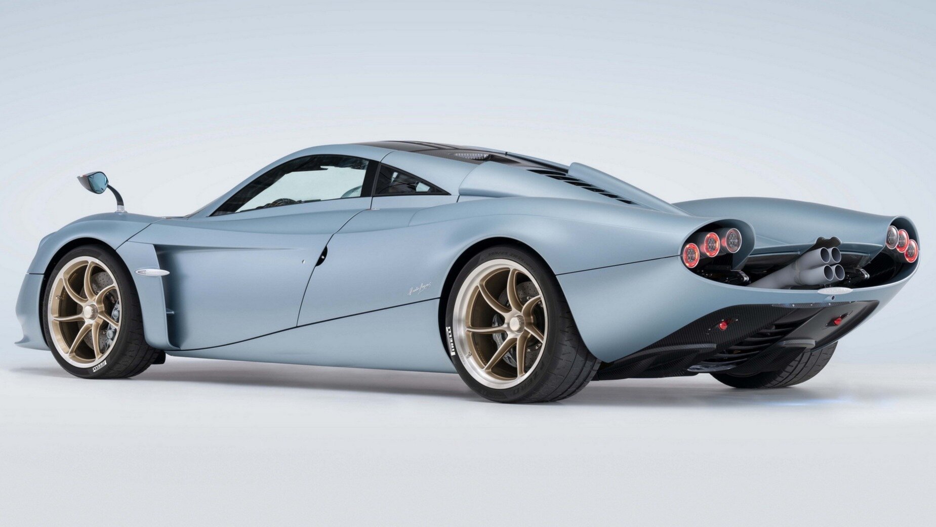 Суперкар Pagani Huayra за 7,3 миллиона долларов получил «длинный хвост»